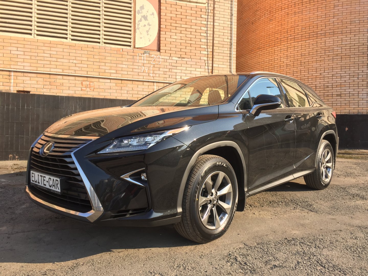 Lexus аренду. Прокат Lexus RX. Элит кар Москва.